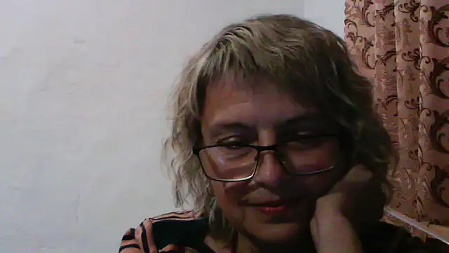 ElizabethGorden online show from 25, 7, 2026