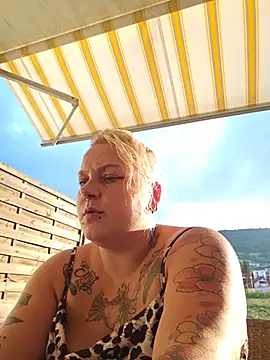 Lady Peggi online show from 5, 8, 2026
