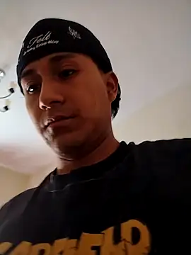 XxAlbertoxX69 online show from 4, 5, 2026