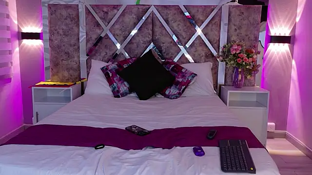 ParisRose  online show from 23, 6, 2026