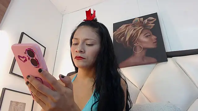 Snapshot of Karol_Wilde chatting on 22, 6, 2026 Karol Wilde online show from 22, 6, 2026