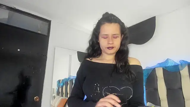 valery-hott-gb online show from 11, 7, 2026