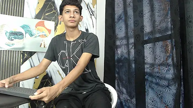 TWINKS BOYSX online show from 11, 6, 2026