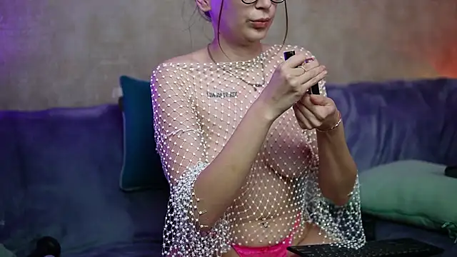 KimJada online show from 19, 7, 2026