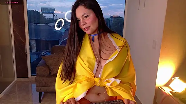 Snapshot of Eva-Apple chatting on 17, 6, 2026 Eva-Apple online show from 17, 6, 2026