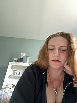 Snapshot of Kellilyn10 chatting on 4, 7, 2026 Kellilyn10 online show from 4, 7, 2026