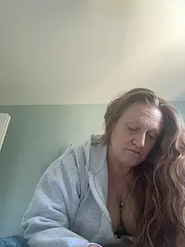Snapshot of Kellilyn10 chatting on 3, 8, 2026 Kellilyn10 online show from 3, 8, 2026