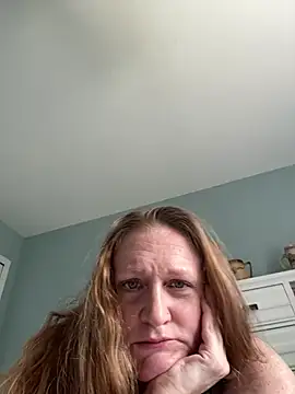 Snapshot of Kellilyn10 chatting on 8, 8, 2026 Kellilyn10 online show from 8, 8, 2026