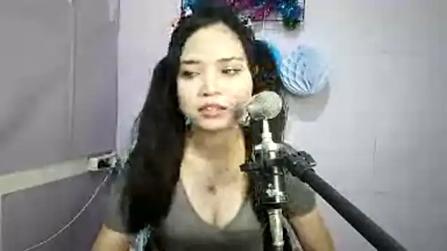Snapshot of FerminaBoutwell chatting on 25, 5, 2026 FerminaBoutwell online show from 25, 5, 2026