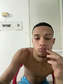 friends lust latin online show from 23, 7, 2026