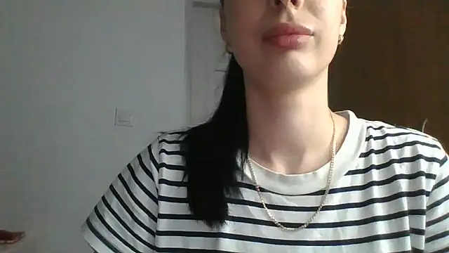 Snapshot of _MiaFlame_ chatting on 17, 6, 2026 MiaFlame online show from 17, 6, 2026