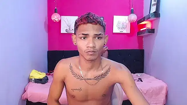 Snapshot of black_twinks chatting on 23, 6, 2026 black twinks online show from 23, 6, 2026