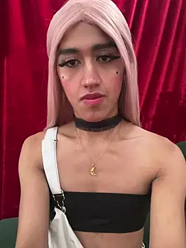 Luna Sissy  online show from 6, 6, 2026