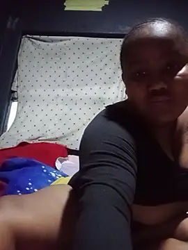ChubbyMidgetxxx19 online show from 23, 5, 2026