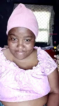 ChubbyMidgetxxx19 online show from 11, 7, 2026
