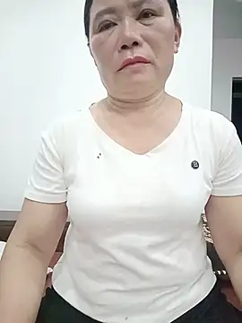 Snapshot of -Lytina- chatting on 3, 8, 2026 -Lytina- online show from 3, 8, 2026