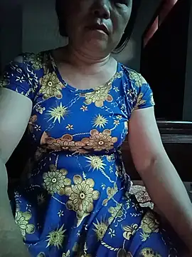 Snapshot of -Lytina- chatting on 5, 8, 2026 -Lytina- online show from 5, 8, 2026