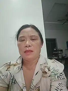 Snapshot of -Lytina- chatting on 9, 8, 2026 -Lytina- online show from 9, 8, 2026