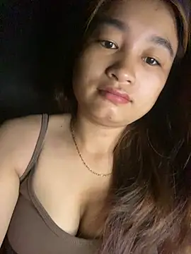 Cute-Sexyy online show from 15, 7, 2026