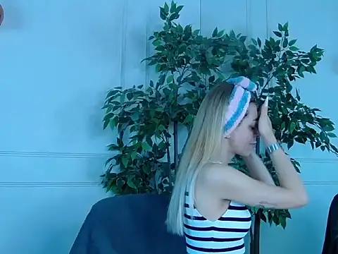 IvyLustt online show from 25, 6, 2026