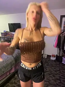blonDDbombsheLL99 online show from 27, 5, 2026