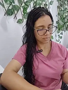 alanahot94 online show from 30, 6, 2026