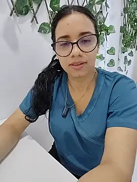 alanahot94 online show from 8, 7, 2026