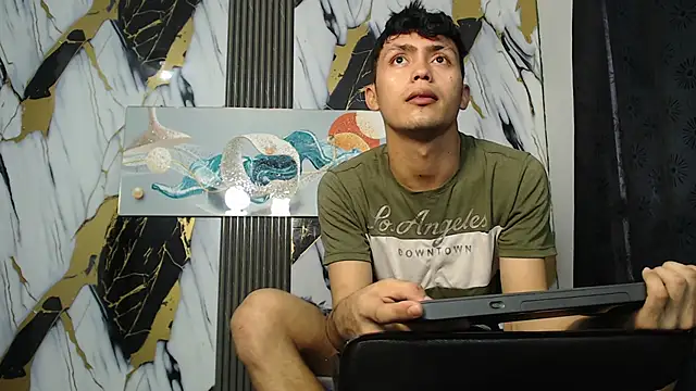 CAT LOVE1 online show from 20, 5, 2026