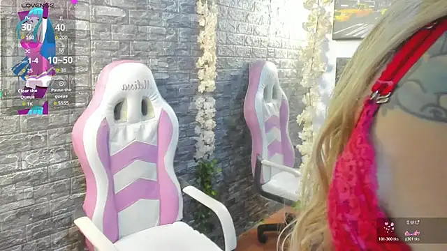 amber  moon   online show from 11, 5, 2026