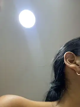 Melissa Rendon online show from 15, 7, 2026