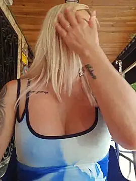 MILFBARBY online show from 19, 6, 2026