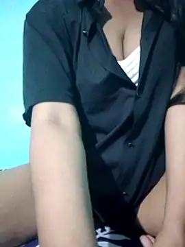 Cute-Ishita online show from 14, 6, 2026
