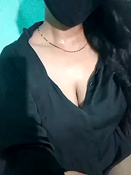 Cute-Ishita online show from 18, 6, 2026