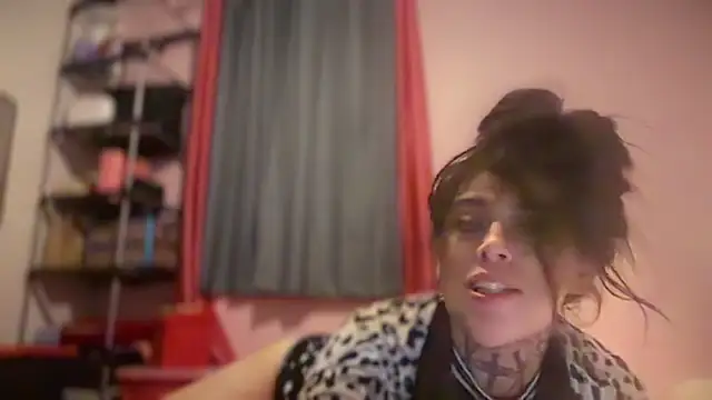 Snapshot of sexykittykat32 chatting on 5, 7, 2026 sexykittykat32 online show from 5, 7, 2026
