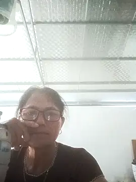 Snapshot of Vieekee chatting on 6, 7, 2026 Vieekee online show from 6, 7, 2026