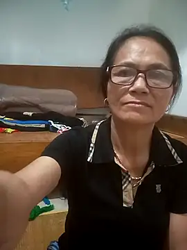 Snapshot of Vieekee chatting on 18, 7, 2026 Vieekee online show from 18, 7, 2026