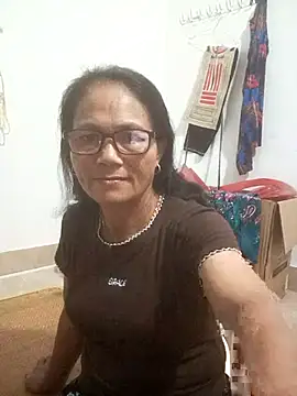 Snapshot of Vieekee chatting on 19, 7, 2026 Vieekee online show from 19, 7, 2026