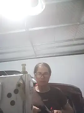 Snapshot of Vieekee chatting on 28, 7, 2026 Vieekee online show from 28, 7, 2026