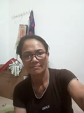 Snapshot of Vieekee chatting on 1, 8, 2026 Vieekee online show from 1, 8, 2026