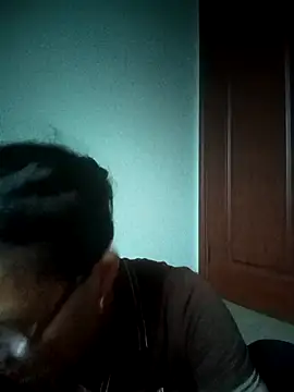 Snapshot of Vieekee chatting on 3, 8, 2026 Vieekee online show from 3, 8, 2026