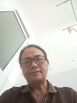 Snapshot of Vieekee chatting on 8, 8, 2026 Vieekee online show from 8, 8, 2026