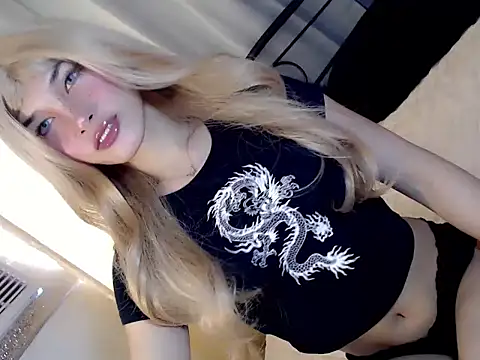 Lily holly online show from 4, 6, 2026