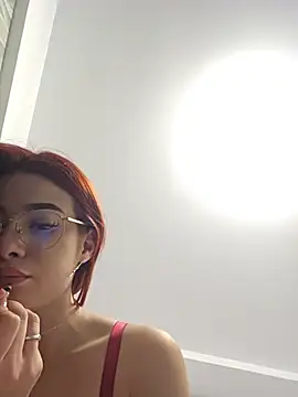 VipFOXXY online show from 6, 7, 2026