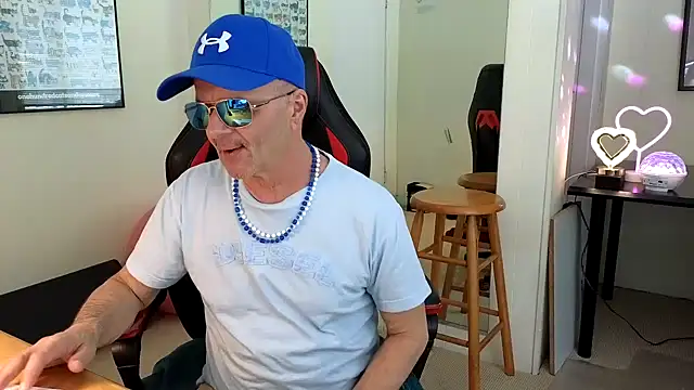 Snapshot of hotdadbod chatting on 19, 1, 2025 hotdadbod online show from 19, 1, 2025