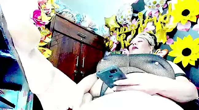 DirtyKhloy online show from 2, 3, 2025