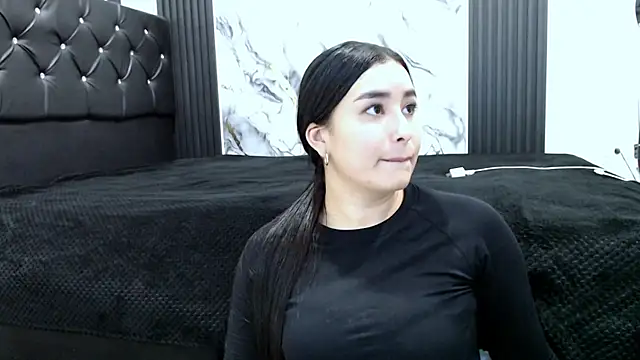MiaReinig09 online show from 2, 7, 2026