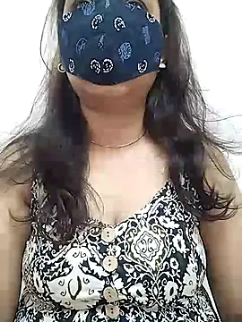 hot kiran2000 online show from 14, 5, 2026