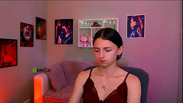 Snapshot of caroline_honeyy chatting on 16, 6, 2026 caroline honeyy online show from 16, 6, 2026