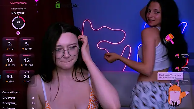 Snapshot of caroline_honeyy chatting on 27, 6, 2026 caroline honeyy online show from 27, 6, 2026
