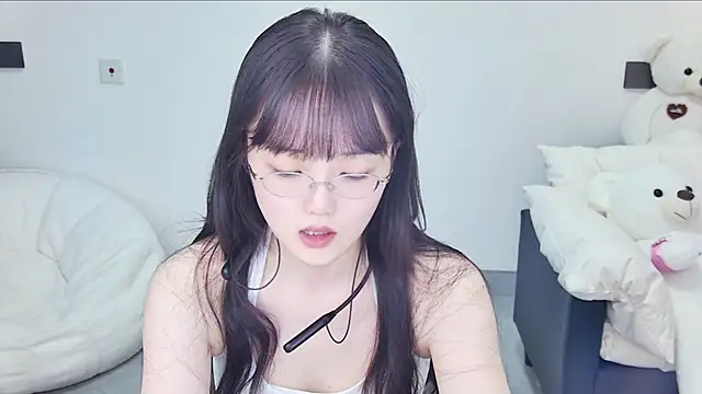 Evil-Bunny007 online show from 4, 7, 2026